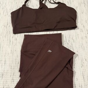 Fabletics Bra and Leggings Set 2X